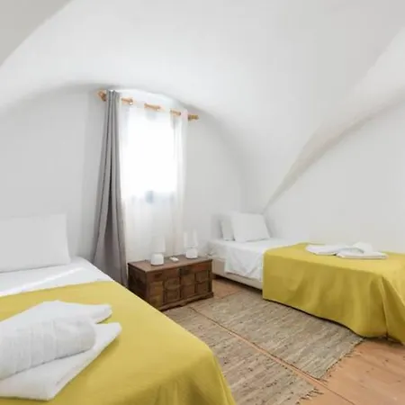 Santorini Traditional Apartament *